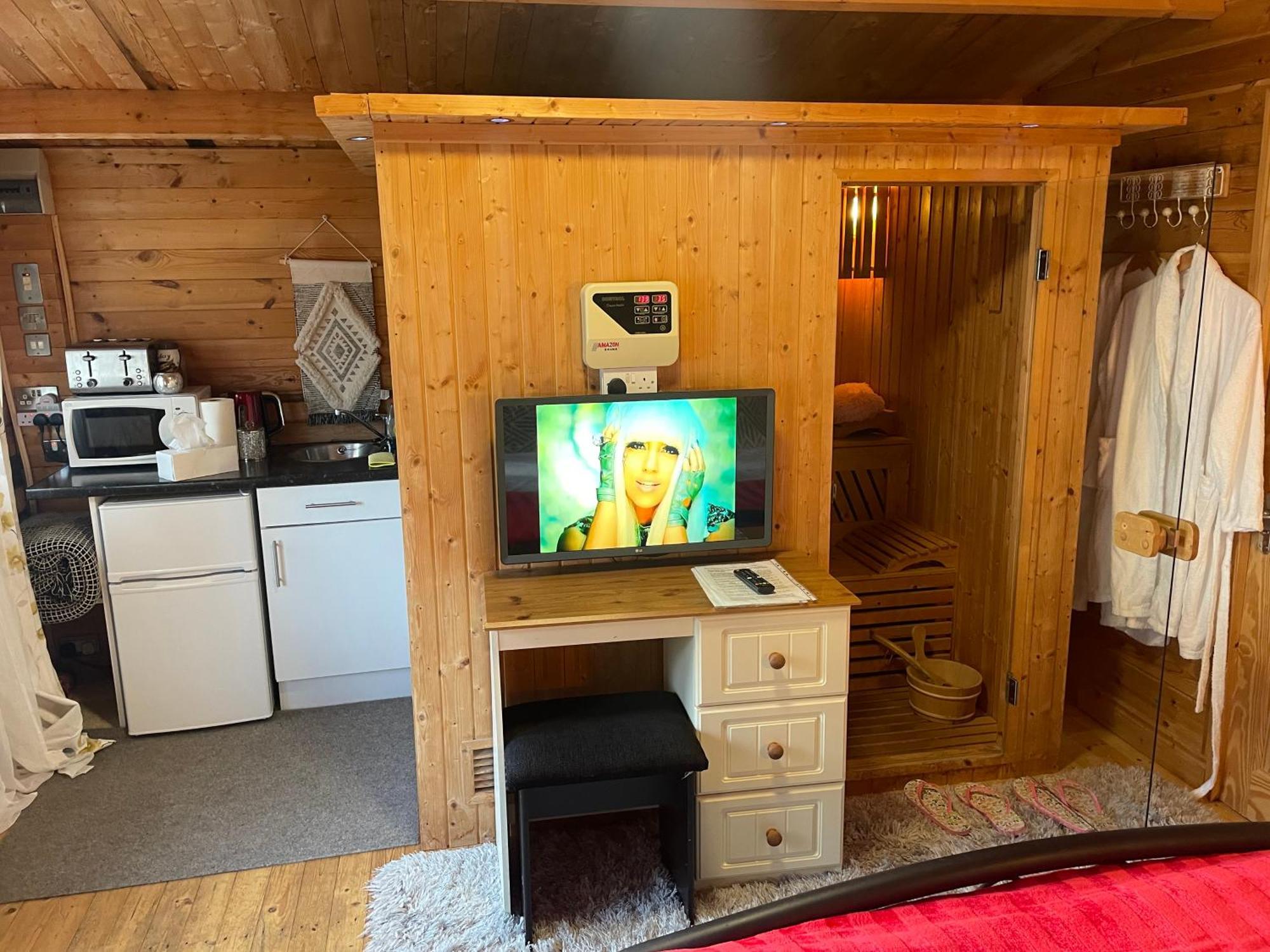 Chalet Free Sauna & Spa Superking Bed Killaloo Εξωτερικό φωτογραφία